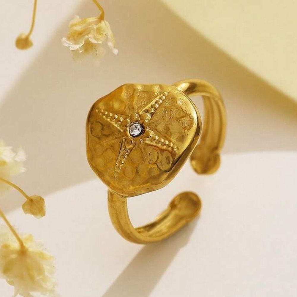Gold Starburst Adjustable Ring M668